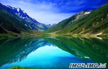 lake pakistan reflection 